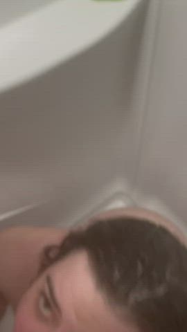 Shower blowjobs and eye contact❤️ - free porn video