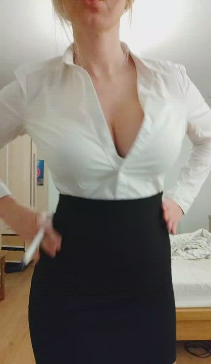 Would you hire me as your lawyer? I'll keep you out if you promise to put it in 👨‍⚖️🇸🇪 - free porn video