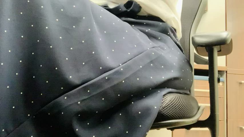 Meet me in the supply closet in 15 minutes 😉 - free porn video