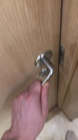 I was alone in the room and then he came in ... - free porn video