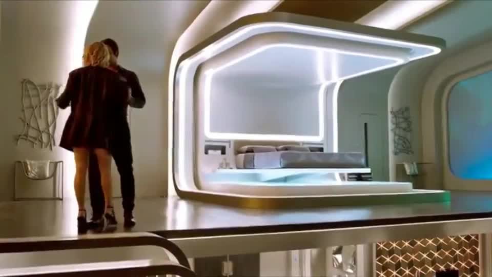 Jennifer Lawrence in "Passengers" - free porn video