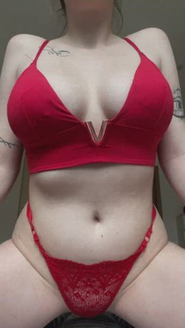 Do my juicy tits give you a boner? - free porn video