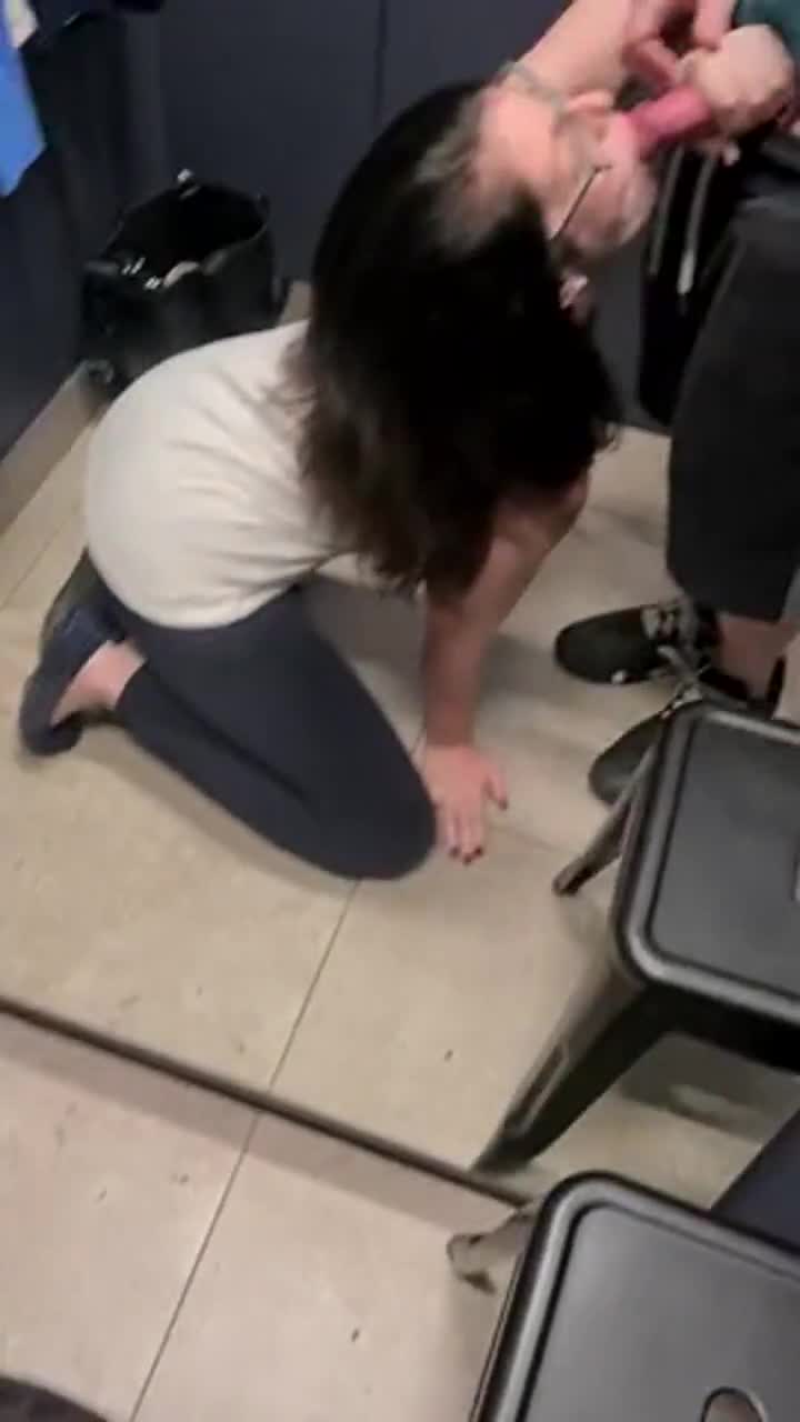 Got it all over my face and glasses in the dressing room - free porn video