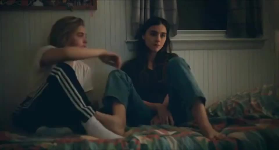 Chloe Grace Moretz kissing Quinn Shepard - free porn video