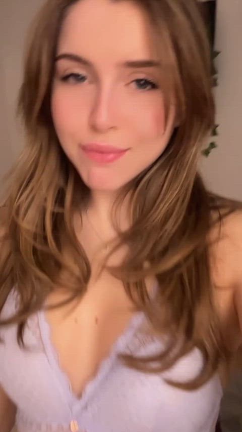 I really need a cock to stretch me out - free porn video