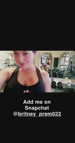 I just drop my titts at Gym and my trainer was seeing me and mastrubating himself - free porn video