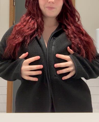Seriously, lets have fun in the library toilets - I'm horny - free porn video