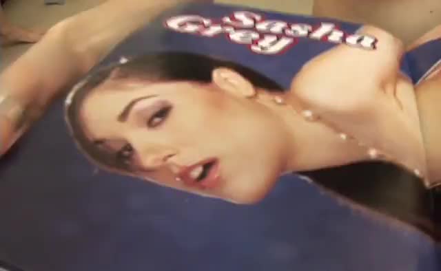 Sasha Grey cleans up her cum tribute (2000s) - free porn video
