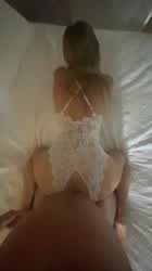 I love the way my ass looks when he fucks me - free porn video