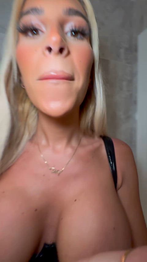Talking dirty and gooning - free porn video