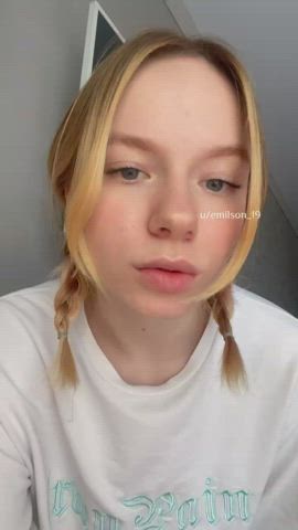 Trick with the appearance of boobs - free porn video