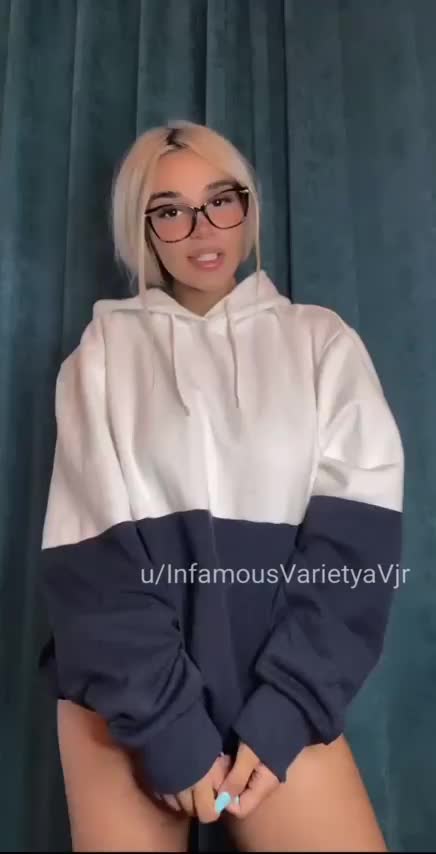 Which boob would you eat for breakfast? - free porn video