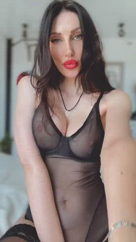 Am I MILFy enough? 😍 - free porn video