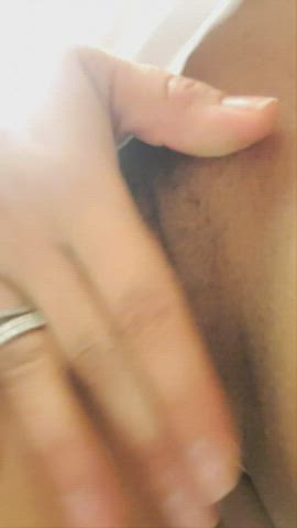 fingering my pussy at school! - free porn video