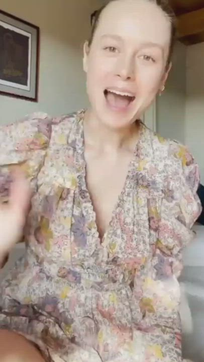 Just wanna titty fuck Brie Larson and finish on her face - free porn video