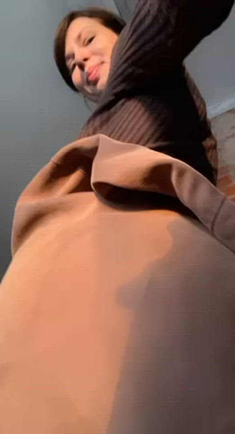 Are you peeping up my skirt? 🤭 - free porn video