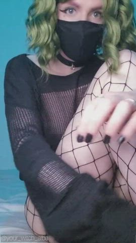 Would love to help this feminine cock spray his cum 👀🥴 - free porn video