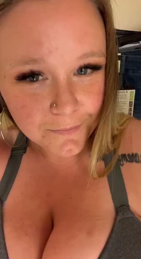 Happy Milf Monday 💋 - free porn video