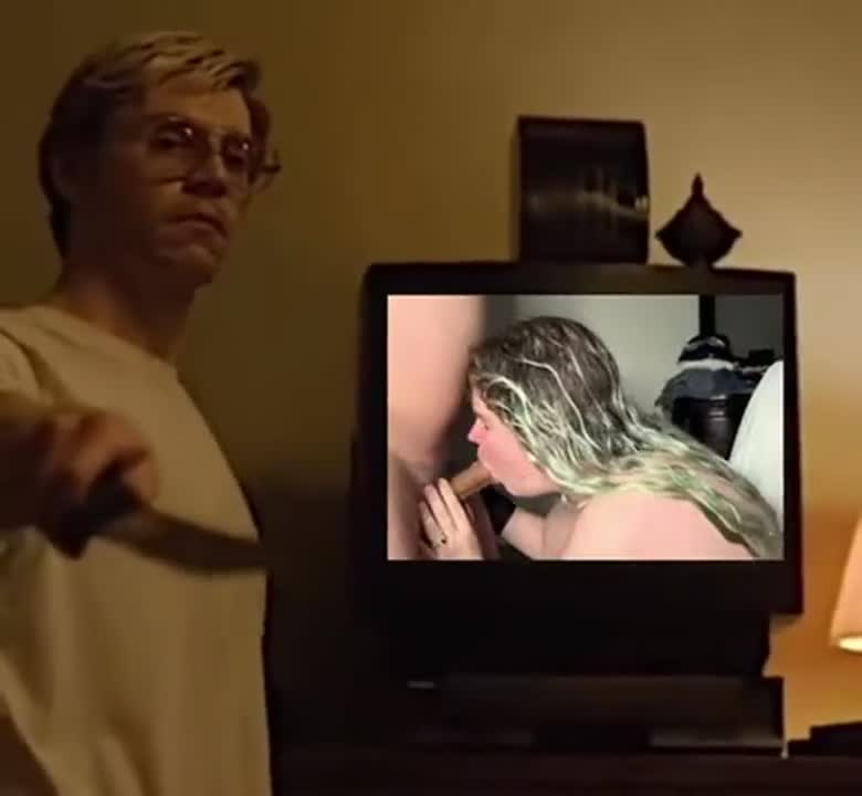 Sit down and watch me suck cock like a professional - free porn video
