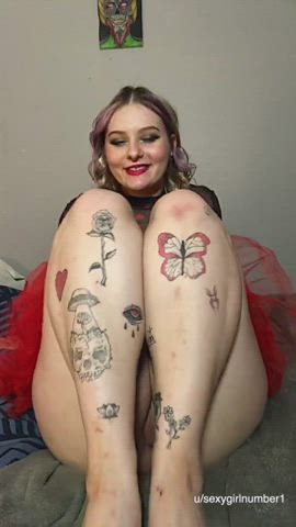 my puffy pussy needs to be played with - free porn video