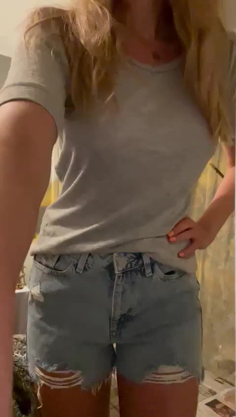 Does anyone in this sub actually like real tits? - free porn video