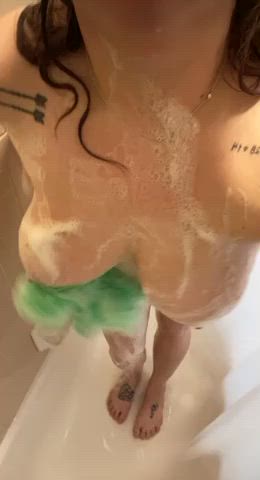 Curvy girls are more fun, even in the shower, right? 😘 - free porn video
