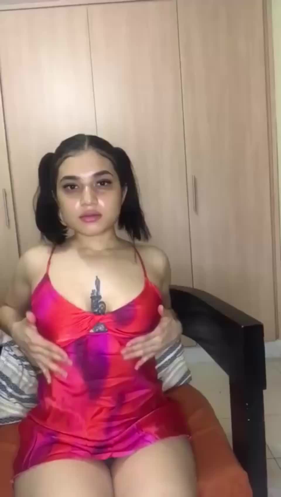 pale short and ready to f - free porn video