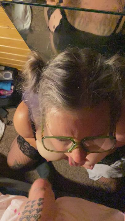 She loves when I cum on her - free porn video