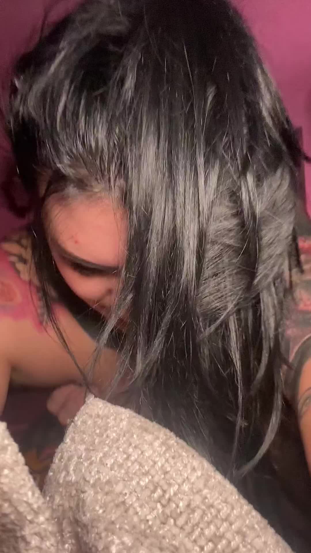 He managed to give me my 3rd orgasm after 4hours of fucking - free porn video