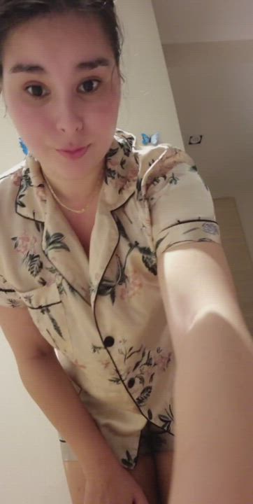 If at least 2 guys likes thick asians i appreciate u 💕 would u appreciate my nudes if i sent some 🍈🍈 i hope they made ur day - free porn video