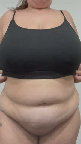 Could you handle these titties dropping on you? - free porn video