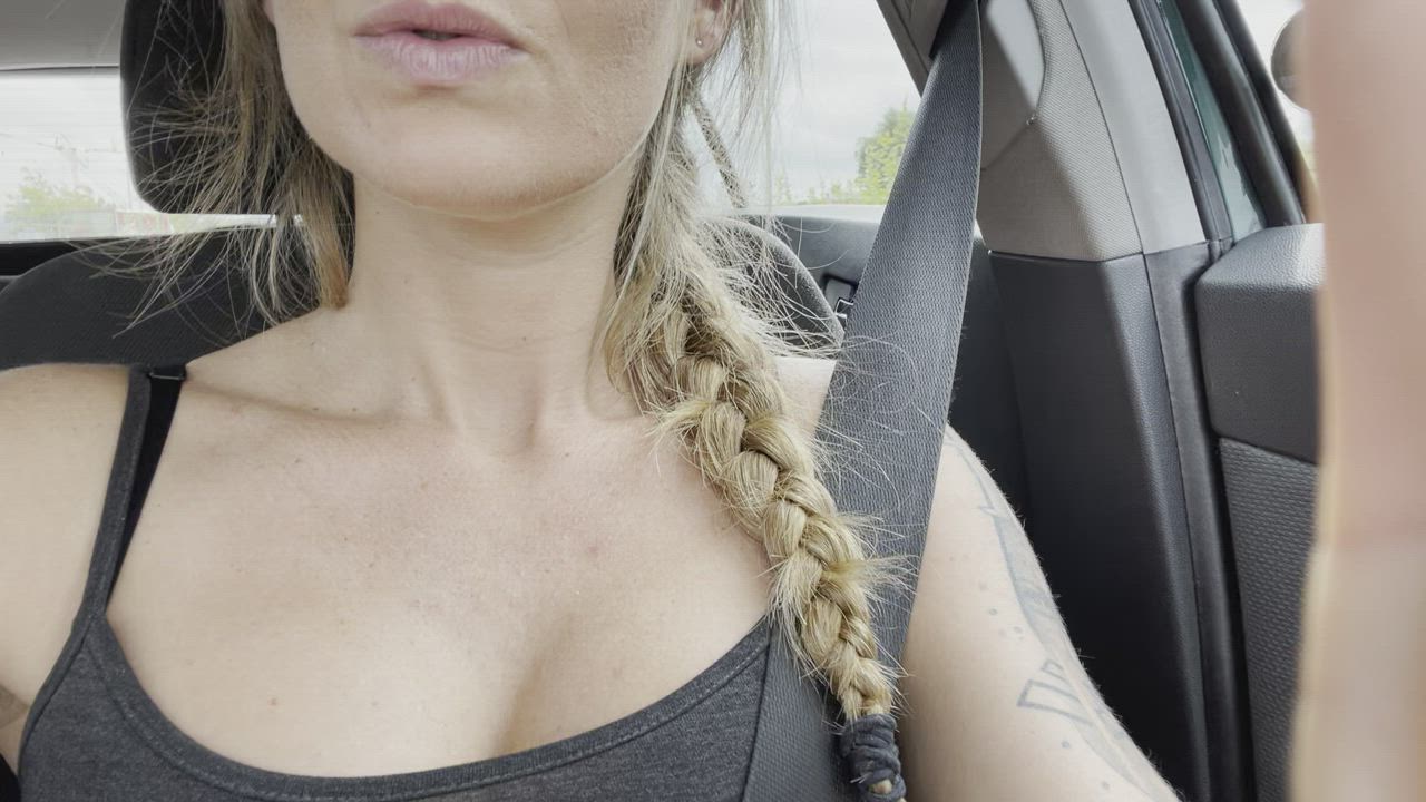 Do you think the driver got a hard-on after that? - free porn video