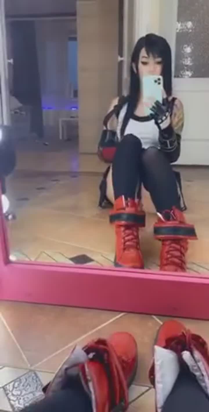 Tifa(Purple Bitch)[Final Fantasy] - free porn video