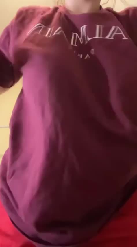 Hard to hide even in a baggy shirt - free porn video
