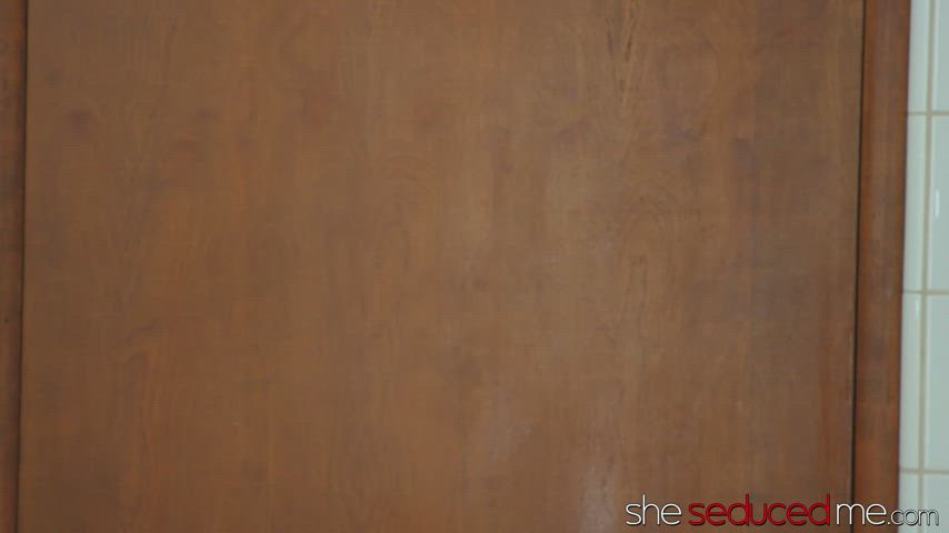 Hot This Week: Spying On My Squirting Roomate - free porn video