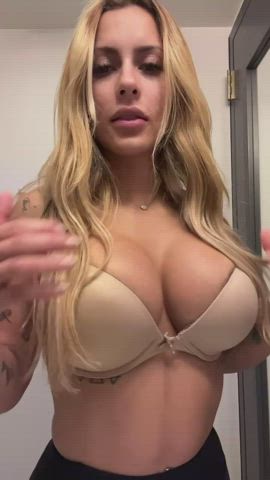 Let them Bounce 🍒 - free porn video