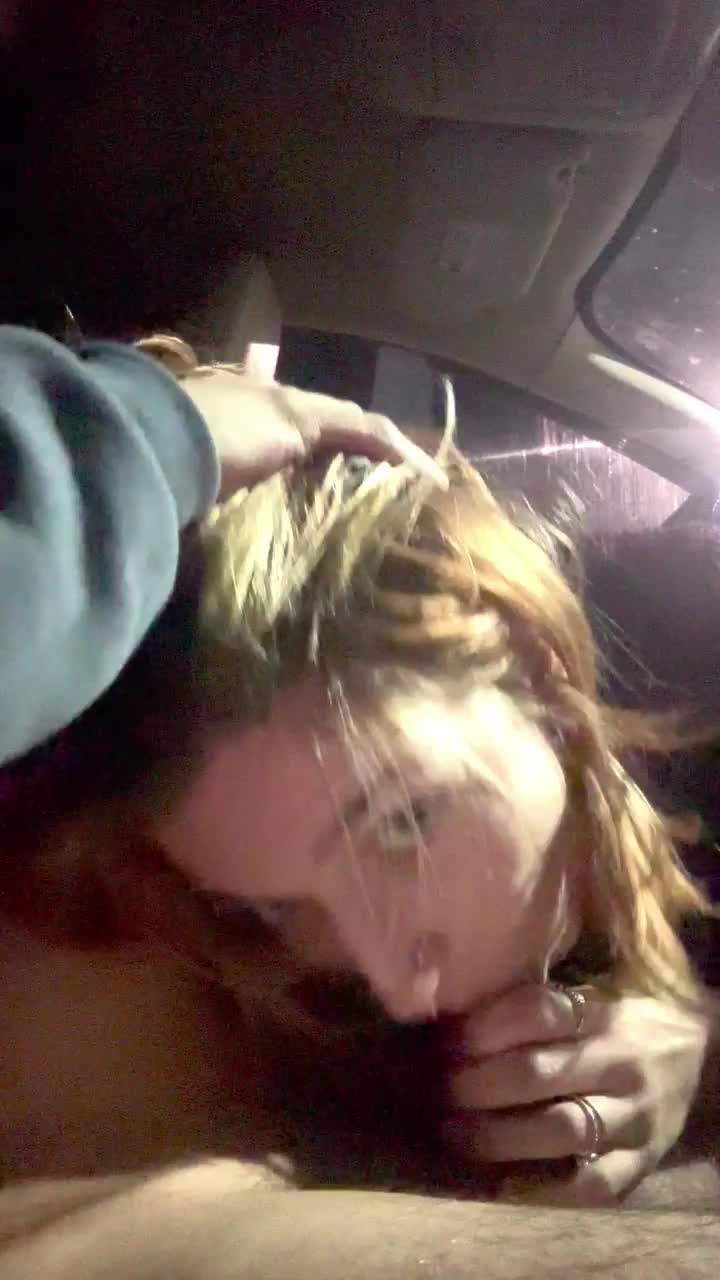 I love getting a cock deep in my throat - free porn video