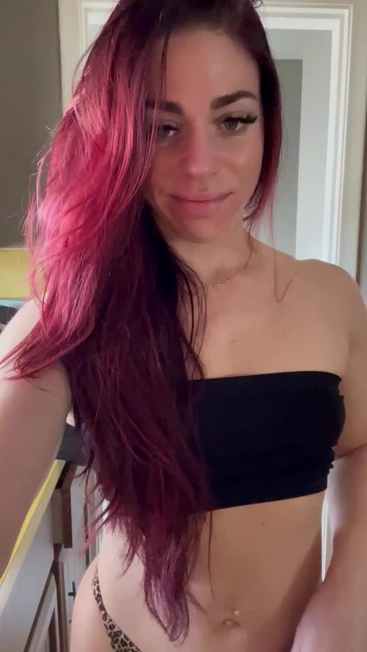 Hips like mine deserve to be bred - free porn video