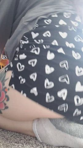 Im in bed, HORNY AS FUCK 💦💦😩 - free porn video