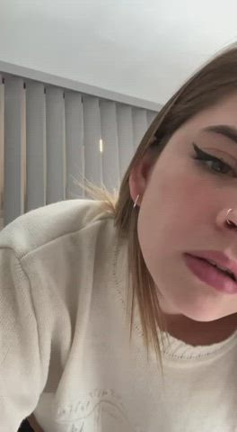 I look at myself and I'm hot, are you the same? - free porn video
