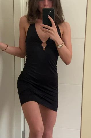 Can u free me from this tight dress - free porn video