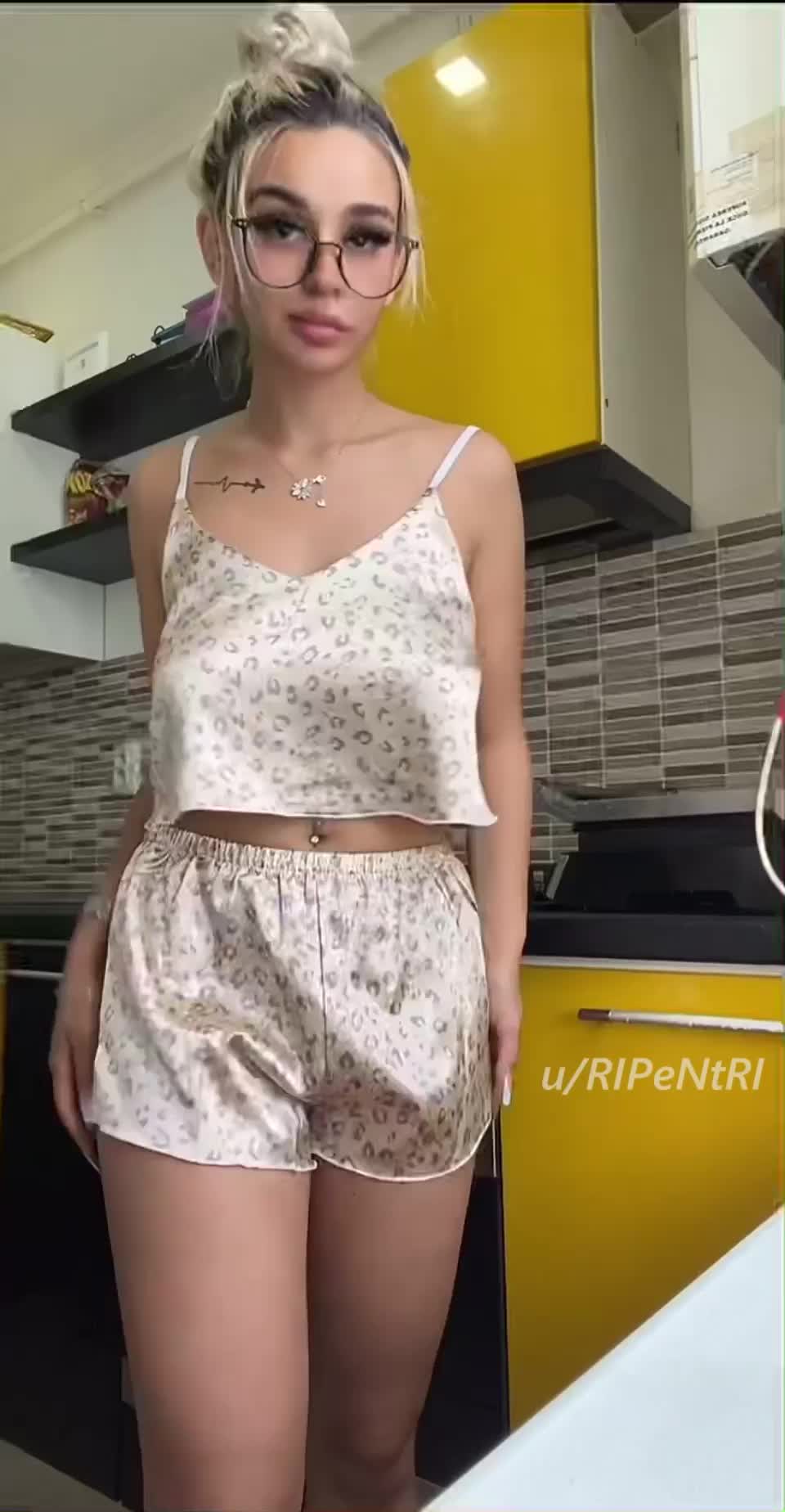 I love showing you guys this instead of going to school - free porn video