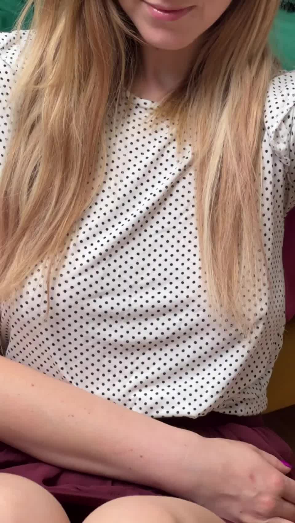 Who says smooth pussy is the only way to go? Embrace the fluff! - free porn video