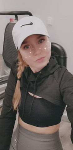 Anyone wanna join me at the gym? - free porn video