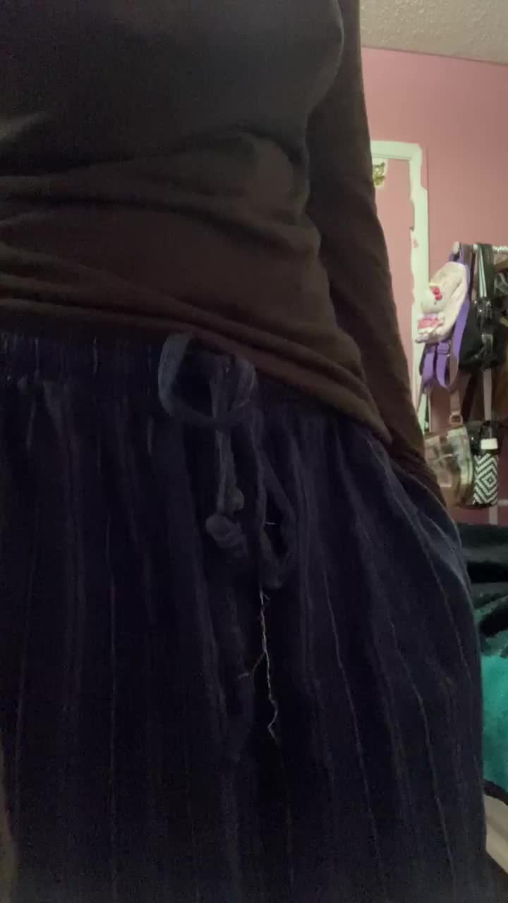Let me be your 5 foot girlfriend, play Mario Kart with you, clean for you, and swallow your loads every night - free porn video