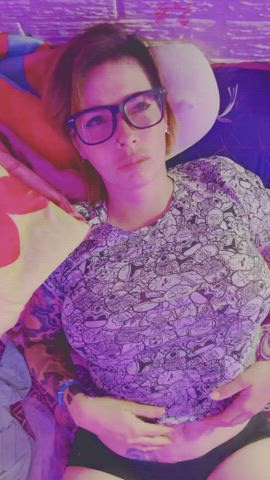POV: Your nerdy alt girlfriend is nervous about sending you a nude 🤣🥵😳 - free porn video