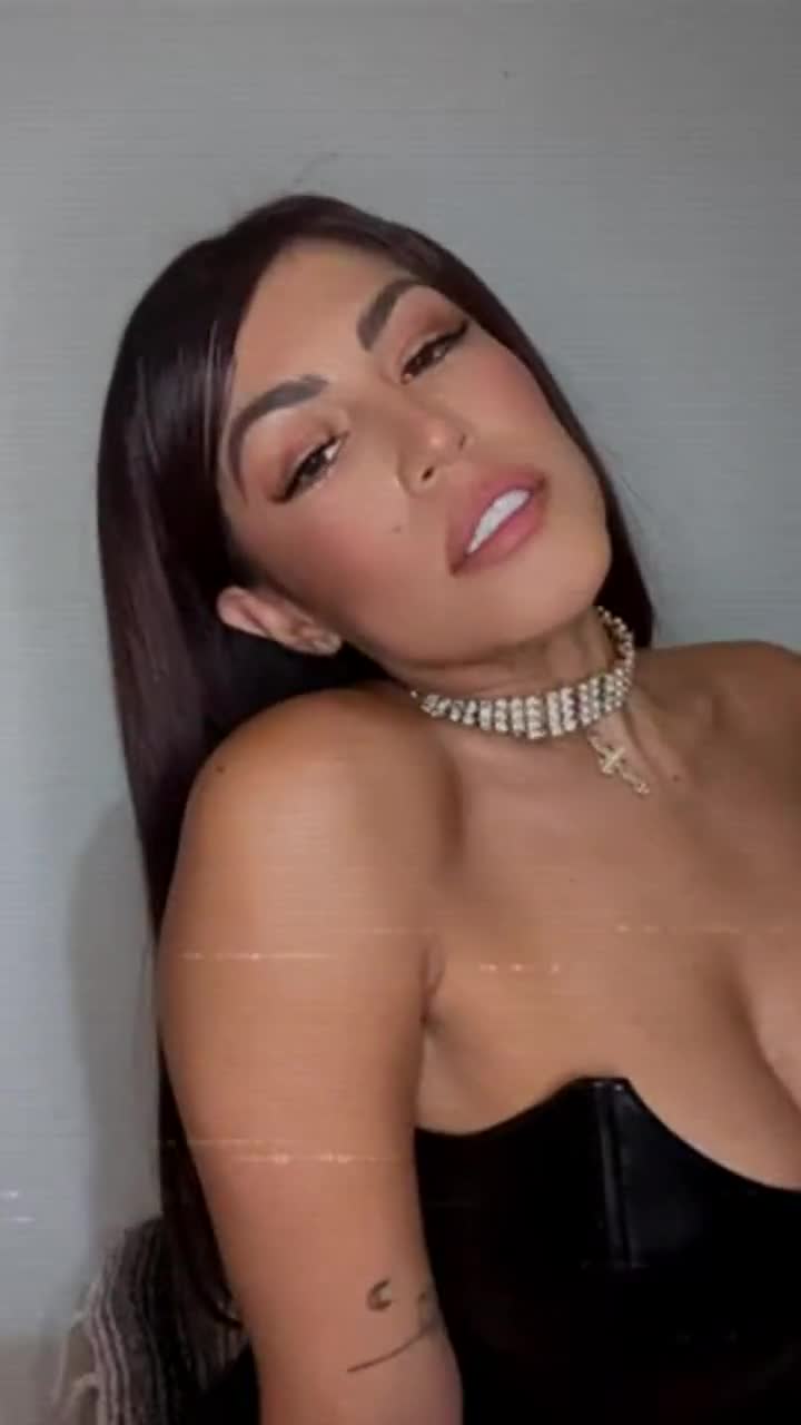 I feel like push up bras don't work for me - free porn video