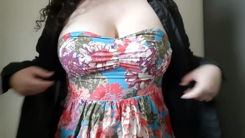 Use one word to describe my tits if you think they're goon worthy - free porn video