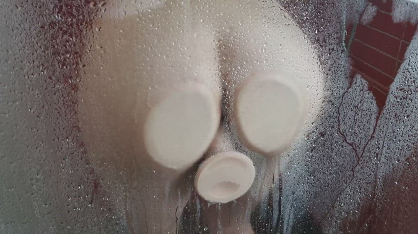 Had a little fun in the shower 🚿 All showers should have a 8.5" dildo implemented! 💦 - free porn video
