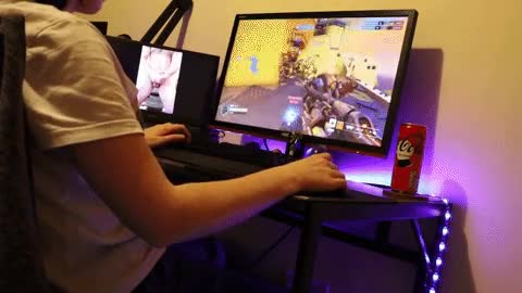 I've been told I'm a good multi-tasker😊 - free porn video